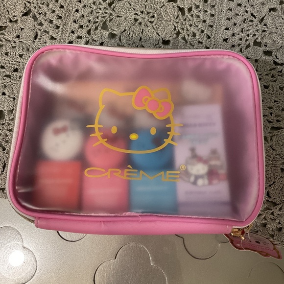 The Crème Shop x Hello Kitty Bundle - Picture 15 of 15